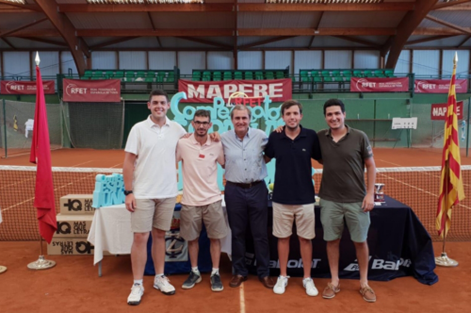 Equipo arbitral del Campeonato de Espaa Jnior por Equipos de Club en el Real Zaragoza CT
