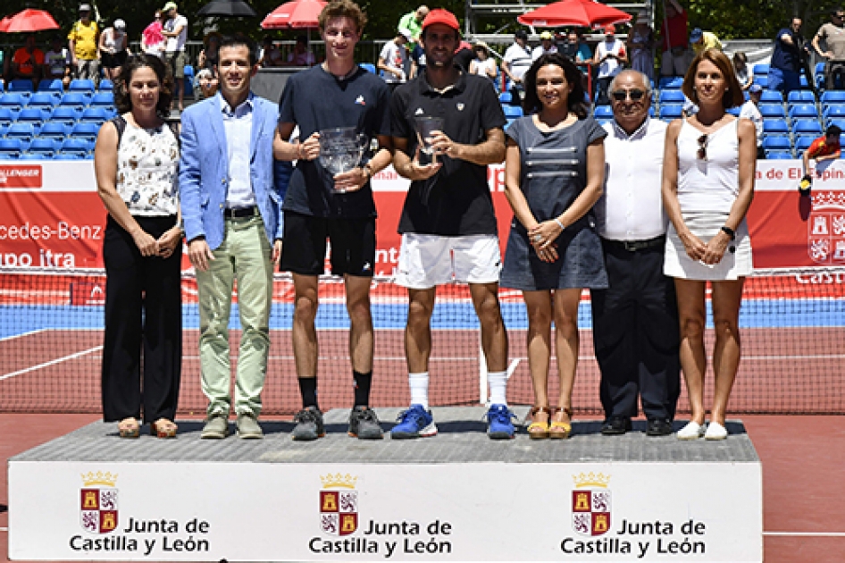 El ATP Challenger de Segovia corona a Ugo Humbert tras vencer en la final a Adrián Menéndez El ATP Challenger de Segovia corona a Ugo Humbert tras vencer en la final a Adrián Menéndez