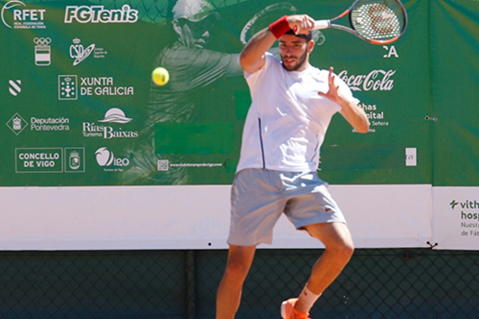 Eduard Esteve se lleva el concurso internacional de Vigo ante Álvaro López San Martín Eduard Esteve se lleva el concurso internacional de Vigo ante Álvaro López San Martín