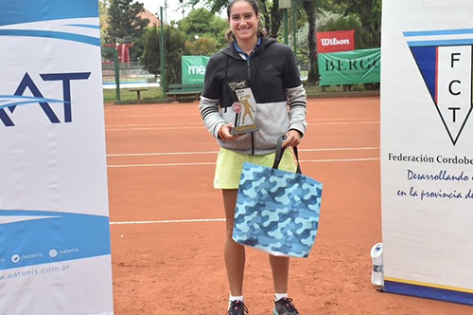 Carlota Martínez Círez encadena un nuevo triunfo júnior en Argentina Carlota Martínez Círez encadena un nuevo triunfo júnior en Argentina