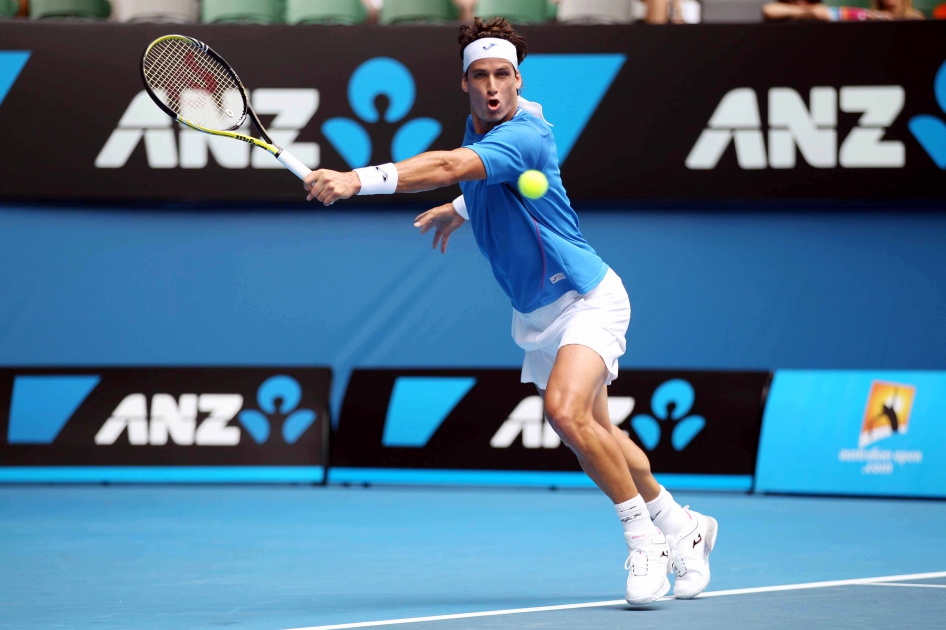 Andy Roddick supera a Feliciano López en cuatro disputados sets