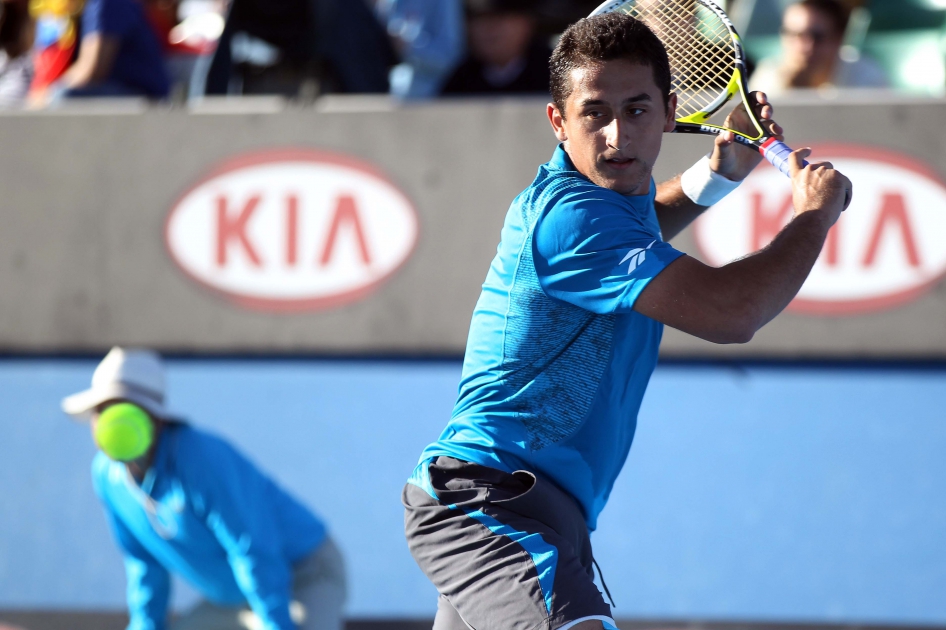 Jo Wilfried Tsonga derrota a un gran Nicols Almagro con un 9-7 en el quinto set