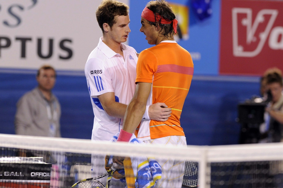 Rafael Nadal abandona ante Andy Murray por una lesión en la rodilla Rafael Nadal abandona ante Andy Murray por una lesión en la rodilla