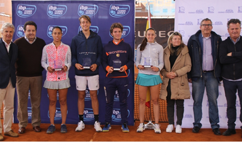 Las “IBP Tennis Series - Circuito Nacional de Tenis RFET” arrancan con victorias de Estrella Cabeza y John Echeverría Las “IBP Tennis Series - Circuito Nacional de Tenis RFET” arrancan con victorias de Estrella Cabeza y John Echeverría