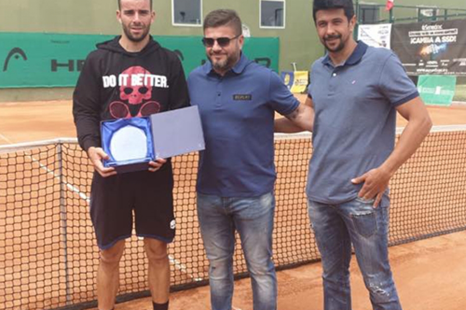 Eduard Esteve se lleva el primero de los dos torneos de 15 mil dólares de Las Palmas Eduard Esteve se lleva el primero de los dos torneos de 15 mil dólares de Las Palmas