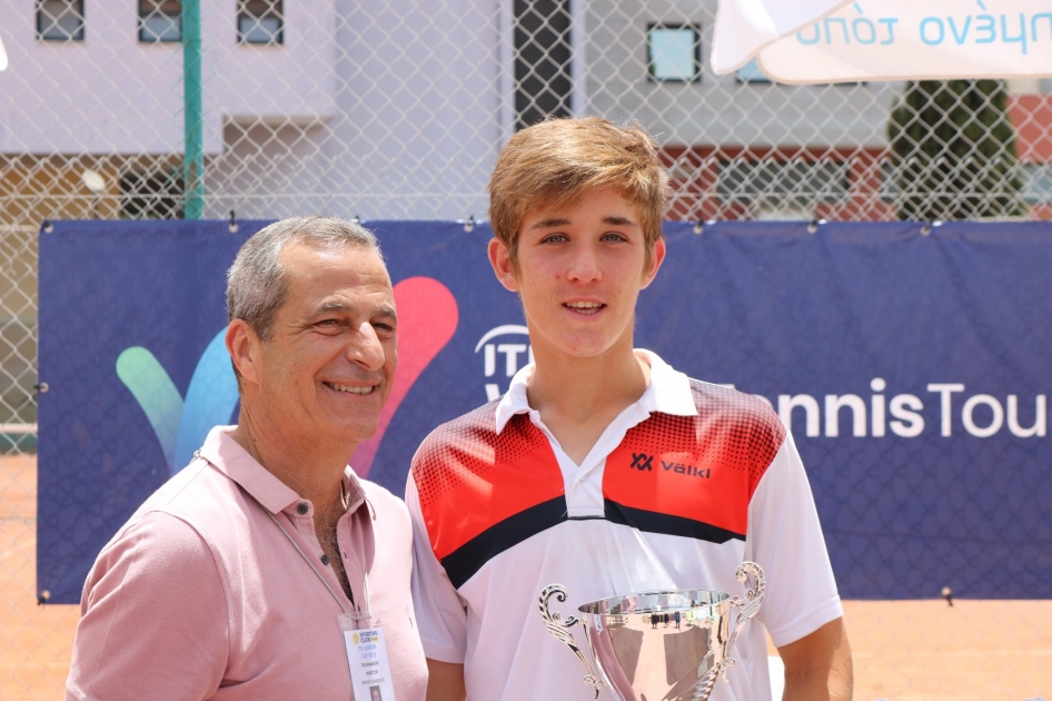 Primer xito internacional del castellonense Miguel Prez Pea en Chipre