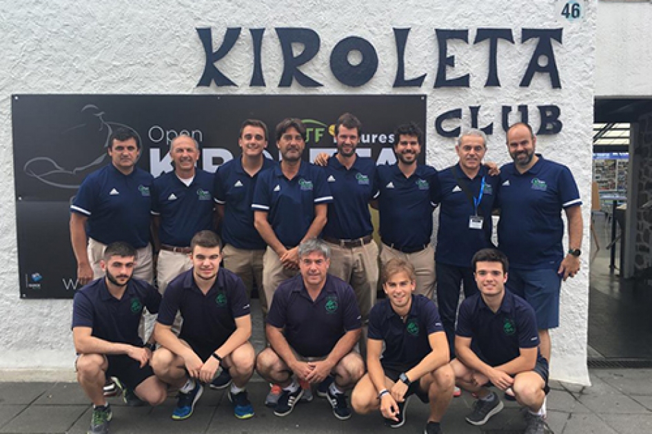 Equipo arbitral del internacional masculino “Open Kiroleta” de Bakio Equipo arbitral del internacional masculino “Open Kiroleta” de Bakio