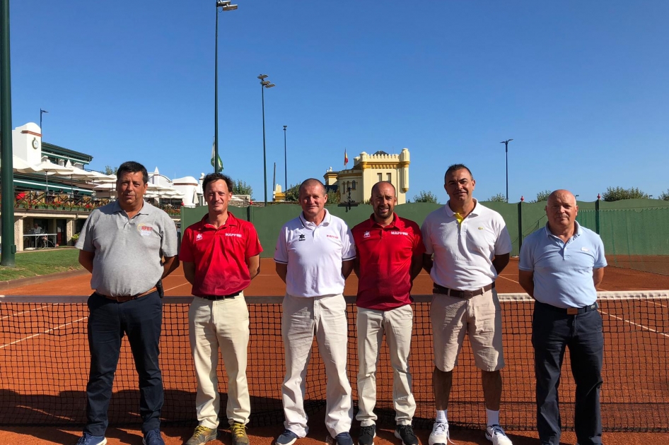 Equipo arbitral en el 71º Torneo Internacional de la Real Sociedad de Tenis de la Magdalena en Santander Equipo arbitral en el 71º Torneo Internacional de la Real Sociedad de Tenis de la Magdalena en Santander