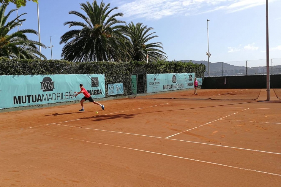 Carolina Gómez Alonso y Antonio Prat ganan el “Mutua Madrid Open Sub’16” de San Sebastián Carolina Gómez Alonso y Antonio Prat ganan el “Mutua Madrid Open Sub’16” de San Sebastián