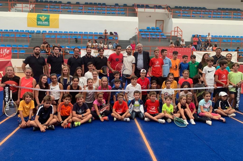 Jornada de tenis y touchtennis en Salamanca con Nico Almagro y 'Pato' Clavet