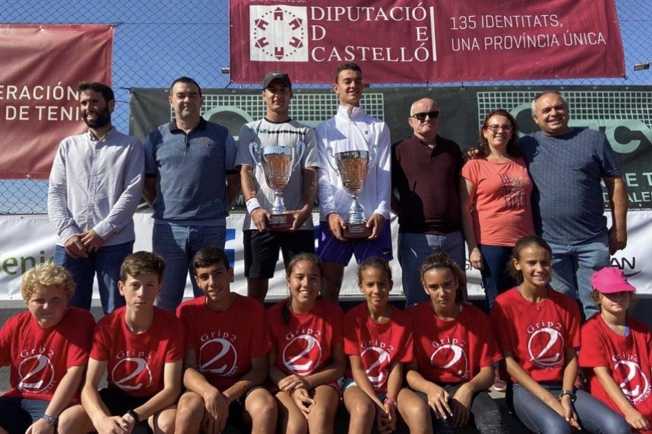 Carlos Gimeno logra su segundo título profesional en el internacional de Benicarló Carlos Gimeno logra su segundo título profesional en el internacional de Benicarló