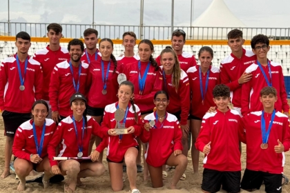 El tenis playa juvenil suma ocho medallas en el Campeonato de Europa en Creta