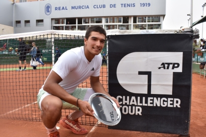 El ATP Challenger de Murcia grada al joven portugus de 19 aos Henrique Rocha