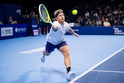 Alejandro Davidovich firma los cuartos de final en Bruselas