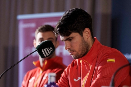 Carlos Alcaraz es baja de la Final 8 de la Copa Davis en Bolonia por un edema en el isquiotibial