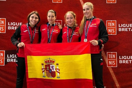 Hist�rico Subcampeonato europeo de la Selecci�n Espa�ola Iberdrola de Tenis Sub'16 en la Winter Cup