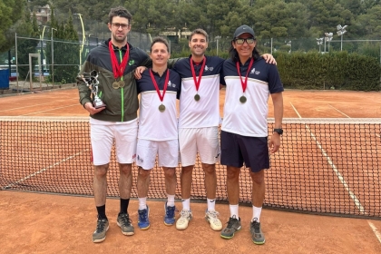 El RCT Barcelona-1899 recupera el t�tulo +35 masculino ante el CT Chamart�n