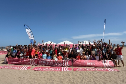 Castell�n corona a los Campeones de Espa�a de Tenis Playa Juveniles y Veteranos
