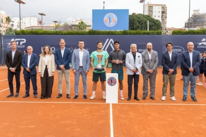 La Copa Faulconbridge de Valencia acaba en manos del serbio Miomir Kecmanovic