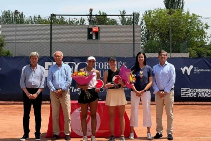 Semifinales de Guiomar Maristany en el ITF de Zaragoza donde gana la italiana Jennifer Ruggieri