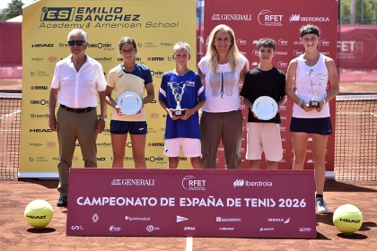 Claudia Valero y Fedor Milagkin se coronan en el Campeonato de Espa�a Alev�n en El Prat