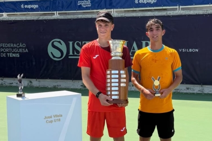 Pablo Rueda levanta suma su tercer t�tulo j�nior del a�o levantando la Ta�a Diogo N�poles de Oporto