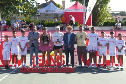 El torneo j�nior de Vigo acaba en manos del italiano Simone Massellani y la letona Keisija Berzina
